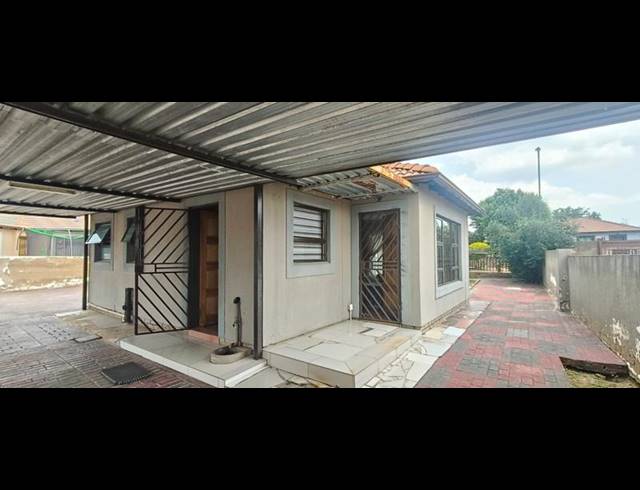 2 BEDROOM HOUSE FOR SALE IN DANVILLE